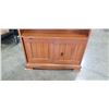 Image 2 : 5' BOOKSHELF