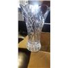 Image 2 : LOT OF CRYSTAL VASES