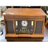 Image 1 : INNOVATIV E TECHNOLOGIES RETRO LOOK CD / RECORD AND TAPE PLAYER