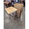 Image 2 : SET OF 4 MAPLE TV TRAYS ON STAND