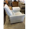 Image 2 : STRUCTUBE SWIVEL CHAIR