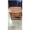 Image 2 : MISSION OAK NIGHTSTAND WITH STOOL