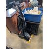 Image 1 : BISSELL PROHEAT FLOOR CLEANER