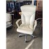 Image 1 : WHITE LEATHER ROLLING OFFICE CHAIR