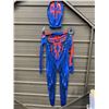 Image 3 : 11 NEW CHILD SIZE COSTUMES  SPIDERMAN, SPIDER-GWEN AND BLUE SPIDERMAN  RETAIL $300
