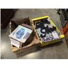 Image 1 : 2 BOXES OF HOME DECOR