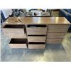 Image 2 : VINTAGE 9 DRAWER DRESSER