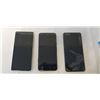 Image 2 : 3 GOOGLE PIXEL 7 SMARTPHONES