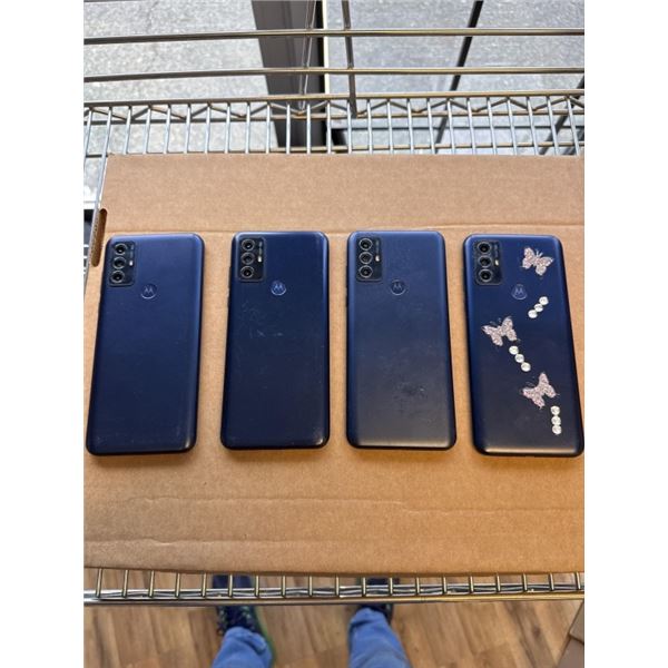 4 MOTOROLA MOTO G PLAY SMARTPHONES