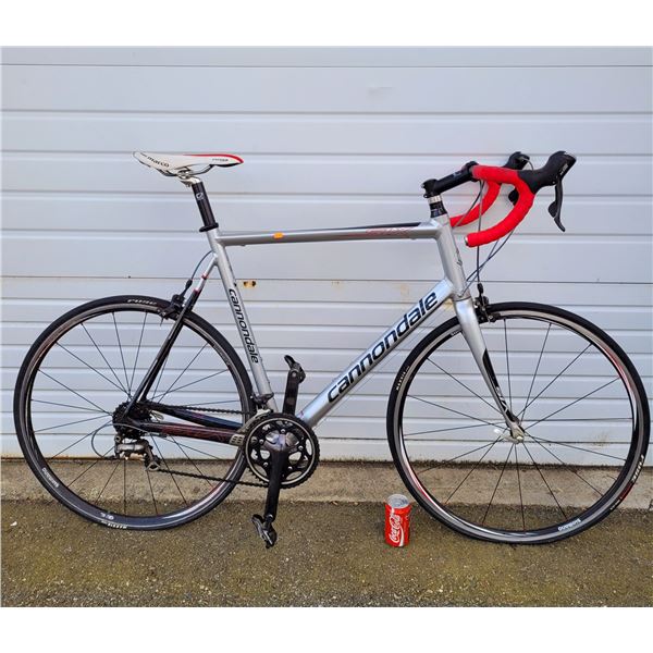 Feathetlite Cannondale Flight Deck Shimano-105 Road Bicycle