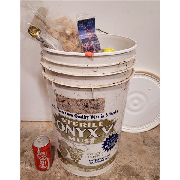 Sterile OnyxV Home 6 Week Winery Kit