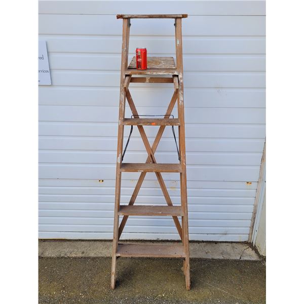 Wooden A-Frame Step Ladder