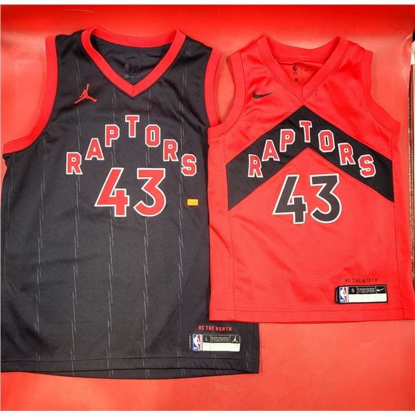 2 Toronto Raptors Jerseys