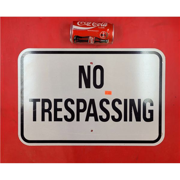 "No Trespassing" Aluminum Sign