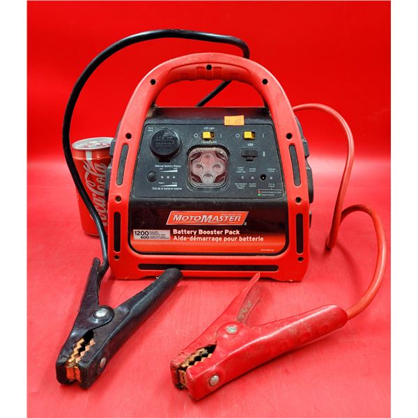 MotoMaster Battery Booster Pack