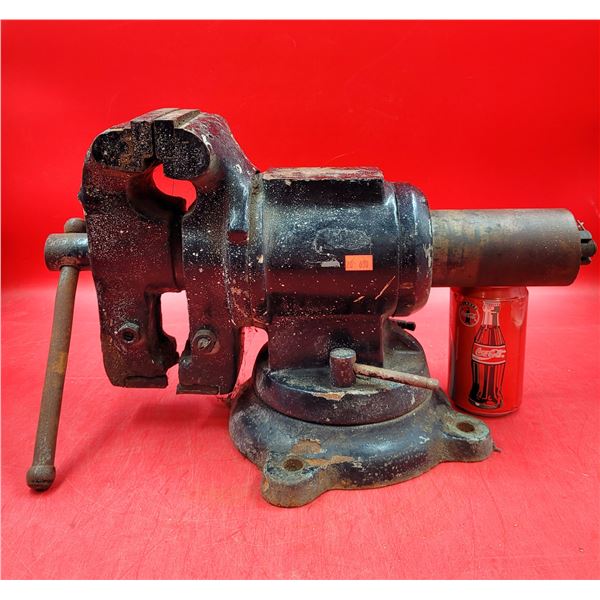 Heavy-Duty Bench Vise