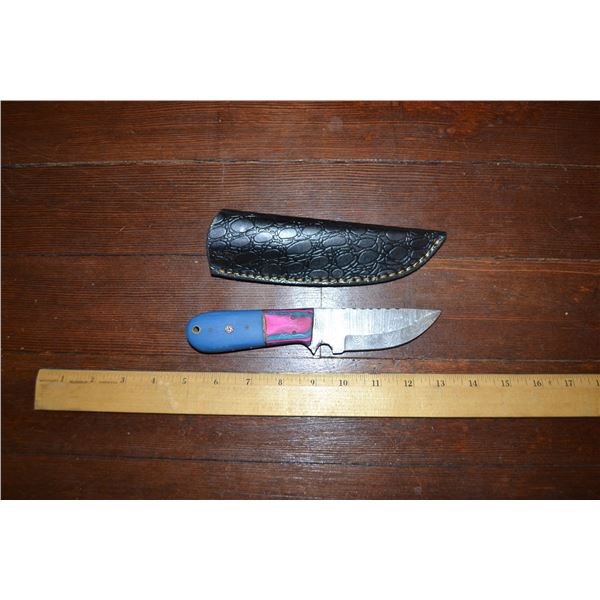 Hand Made Damascus Steel Knife