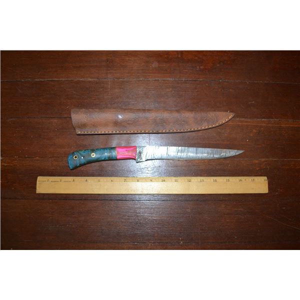 Hand Made Damascus Steel Knife