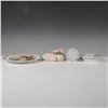 Image 3 : 4pc Decorative Porcelain and Glass Vanity Set