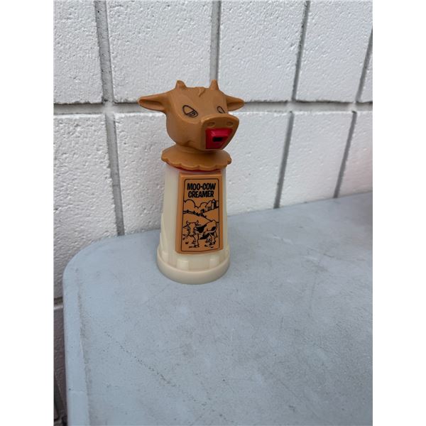 Moo cow creamer