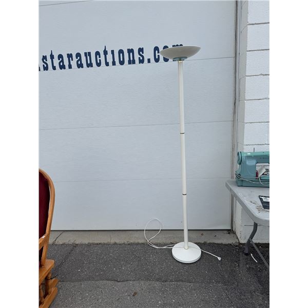 Floor lamp