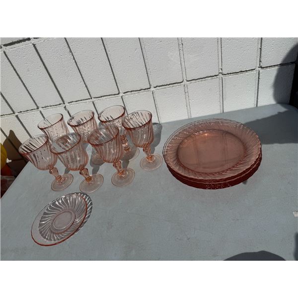 Depression, glass plates, and glasses