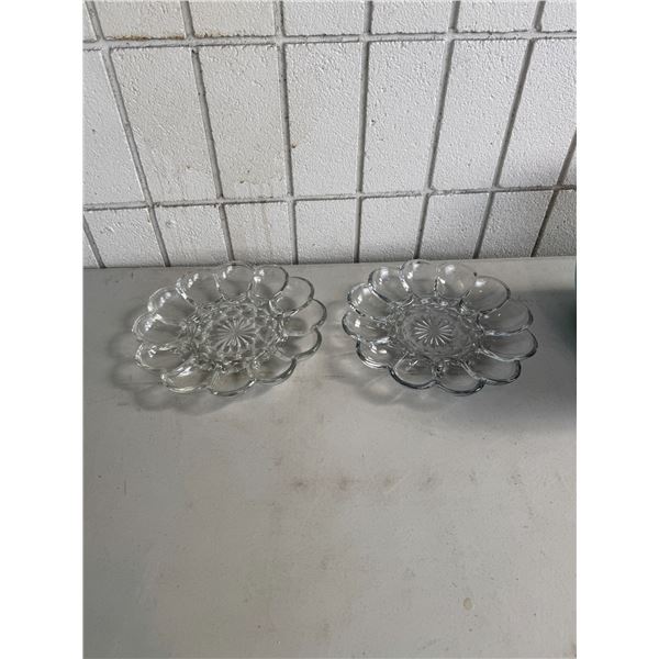 Anchor Hocking Presence Glass Egg Plate