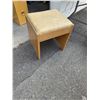 Image 1 : Sewing table stool