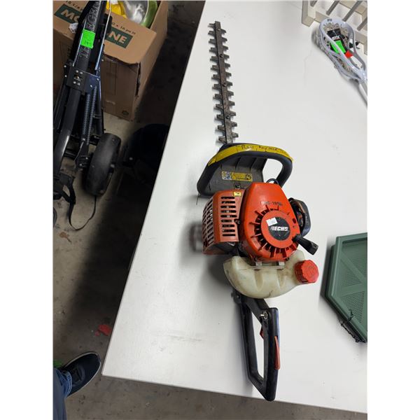 Head trimmer runs needs TLC