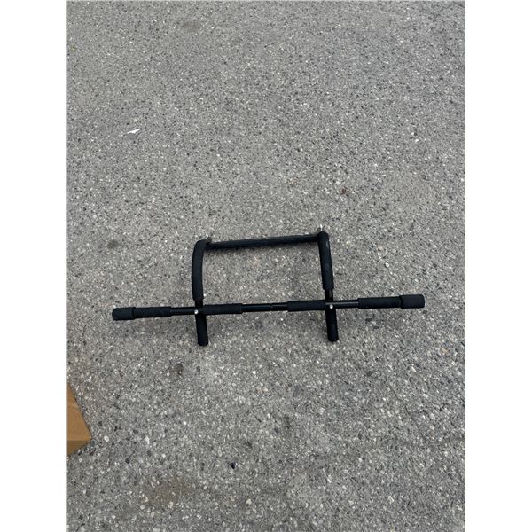 Everlast work out bar