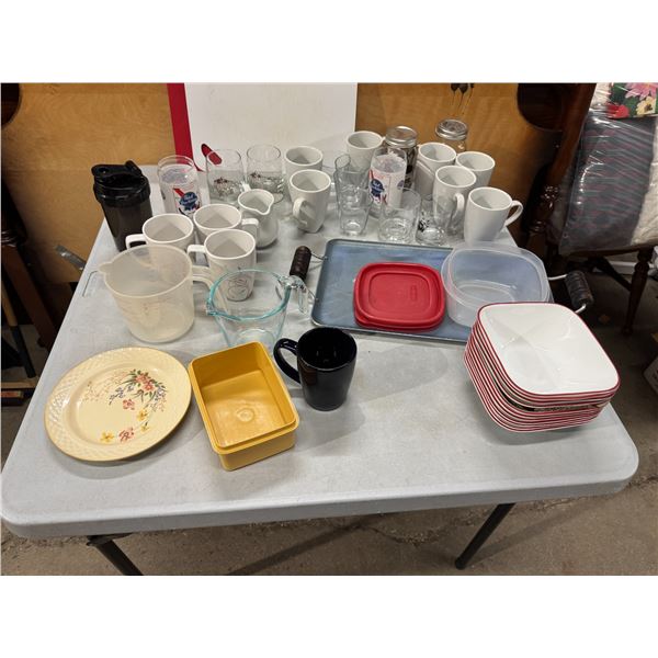 Kitchen items, Captain and cola glasses, blue ribbon, glasses, etc.