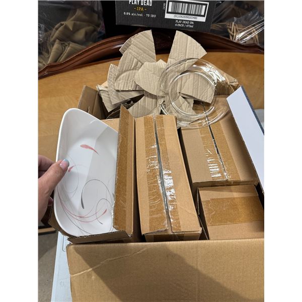 Corral 6 cups 12 dinner plates, nine side plate plates and 11 side plates