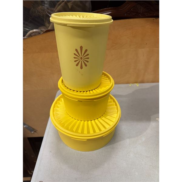 Tupperware containers