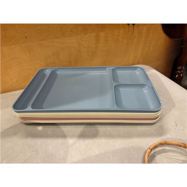 Tupperware trays