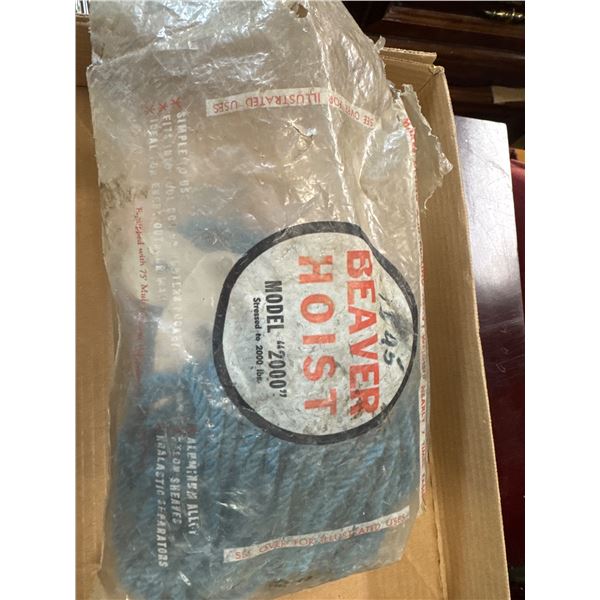 Beaver Hoist model 2000