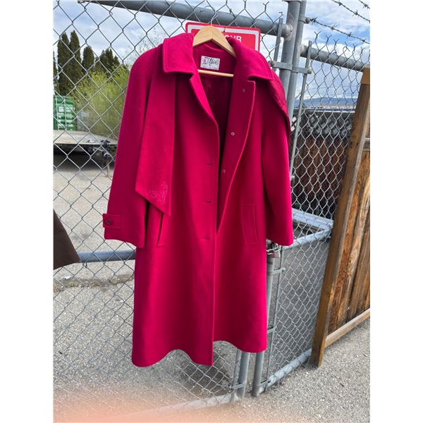 D'Allairds coat size not shown