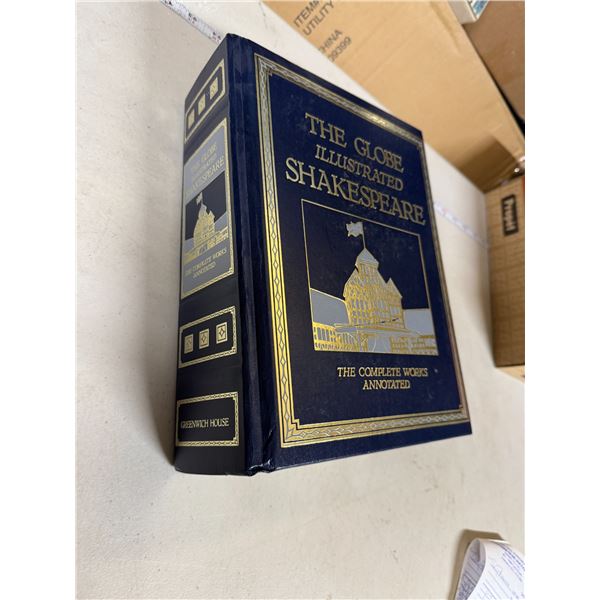 Globe. Illustrated Shakespeare.