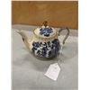 Sadler blue Willow 2 cup tea pot