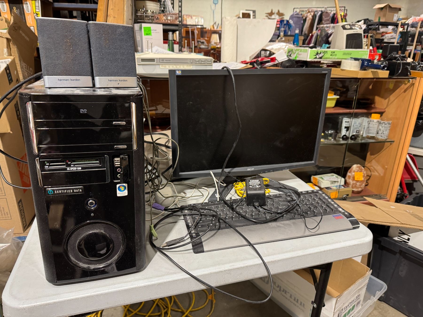 Desk top computer set up