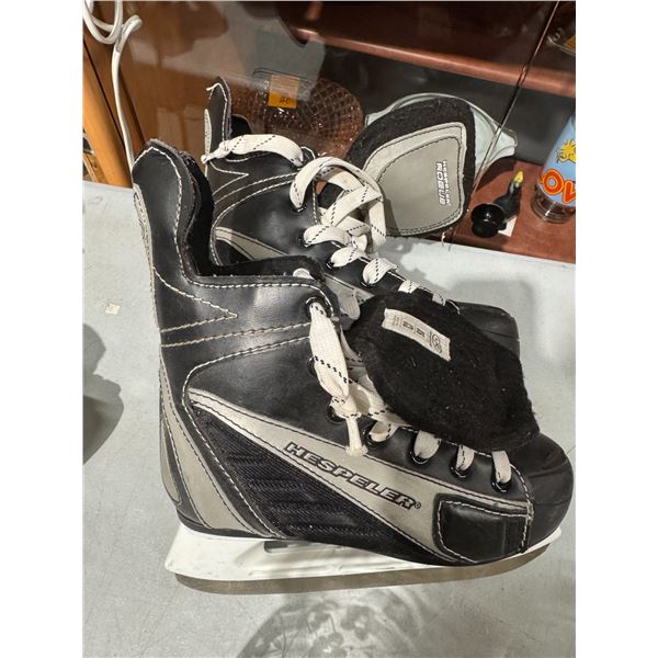 Skates Junior three