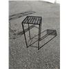 Image 1 : Plant stand