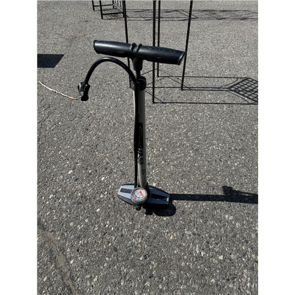 Bike pump