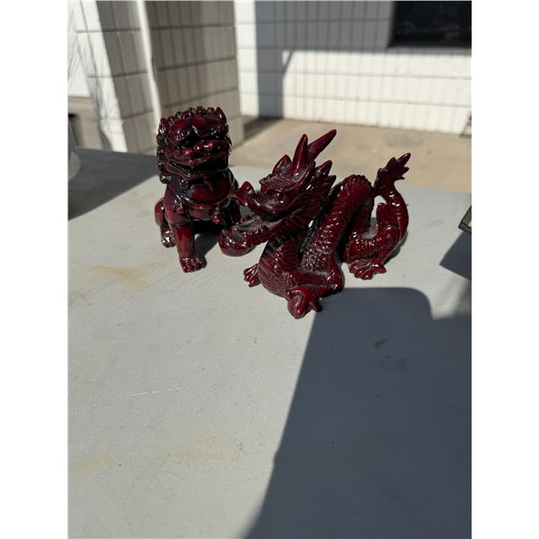 Carvings one has damage