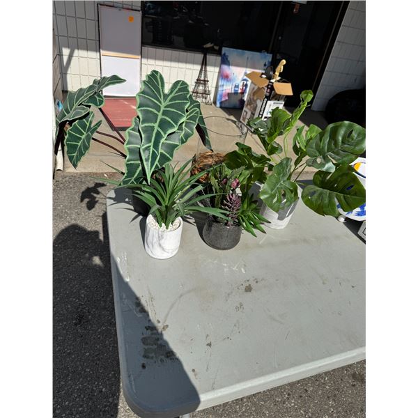 Artificial plant decor