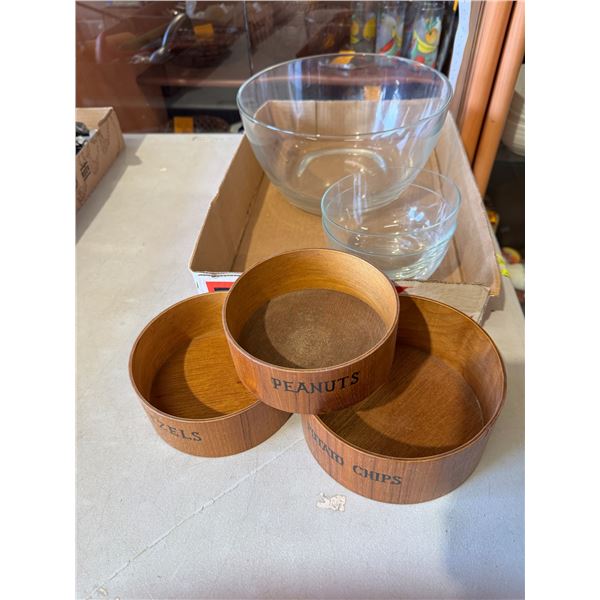 Glass bowls and wood bowls