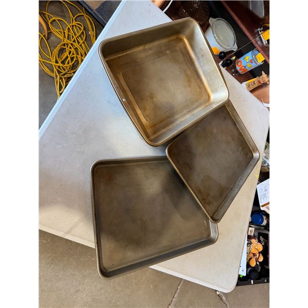 Baking pans