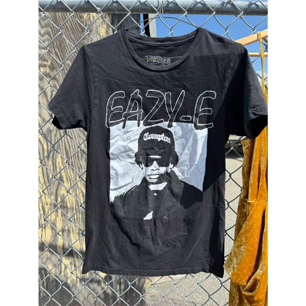 Crazy-e t-shirt, small