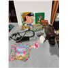 Image 1 : Miscellaneous collectibles