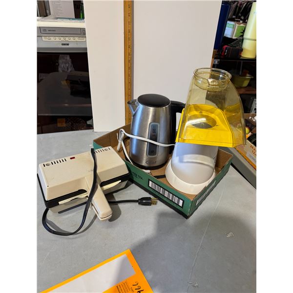 Small kitchen appliance