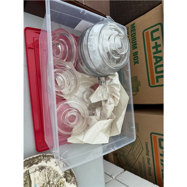 Glass coffee pot with extra lids